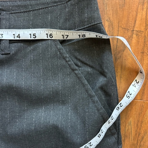 Tommy Hilfiger Dark Gray Wide Leg Cargo Pants - Picture 5 of 6